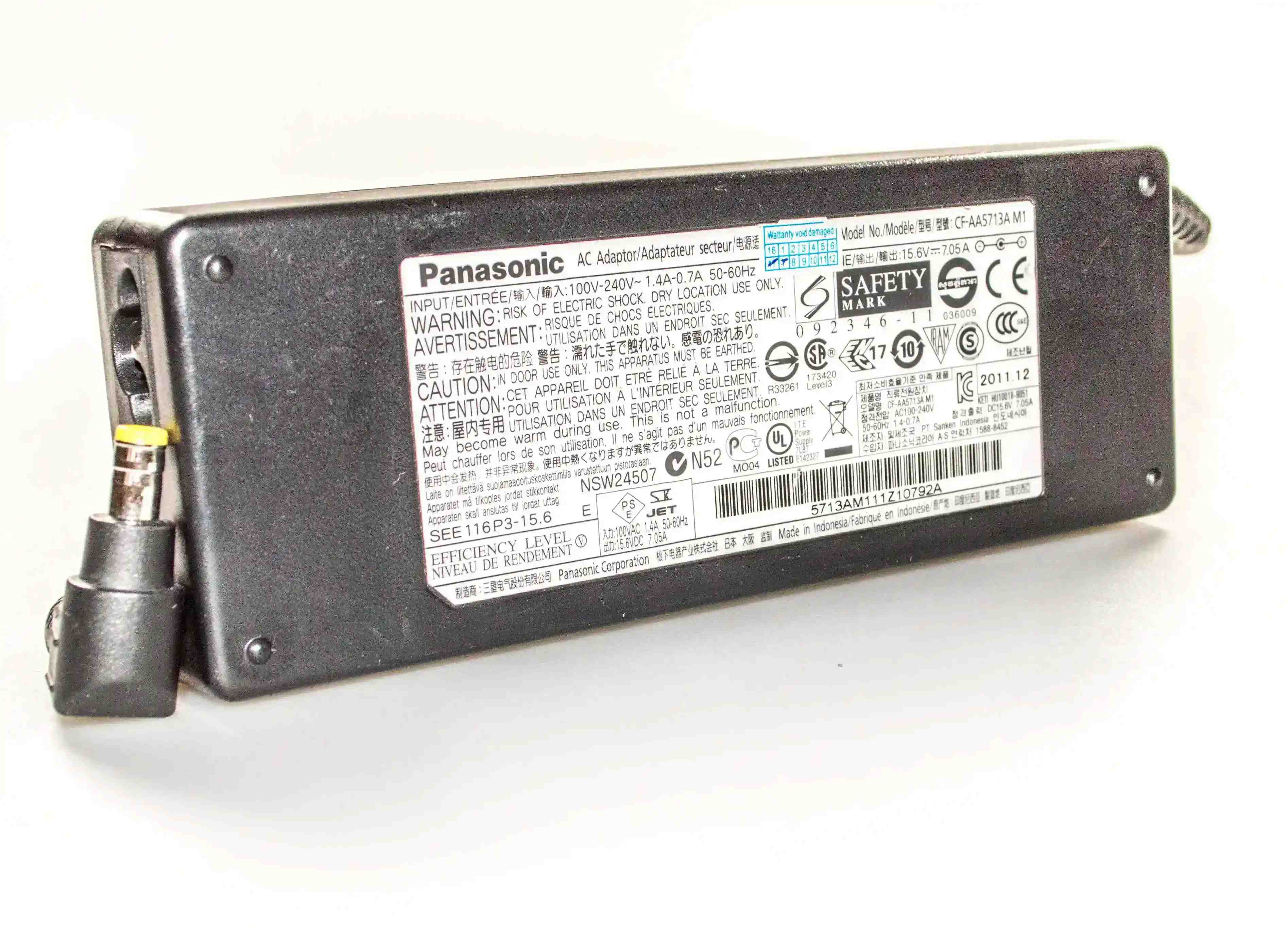Зарядка для ноутбука Panasonic Toughbook CF-AA5713A M1 15.6V 7.05A 110W (5.5*2.5)