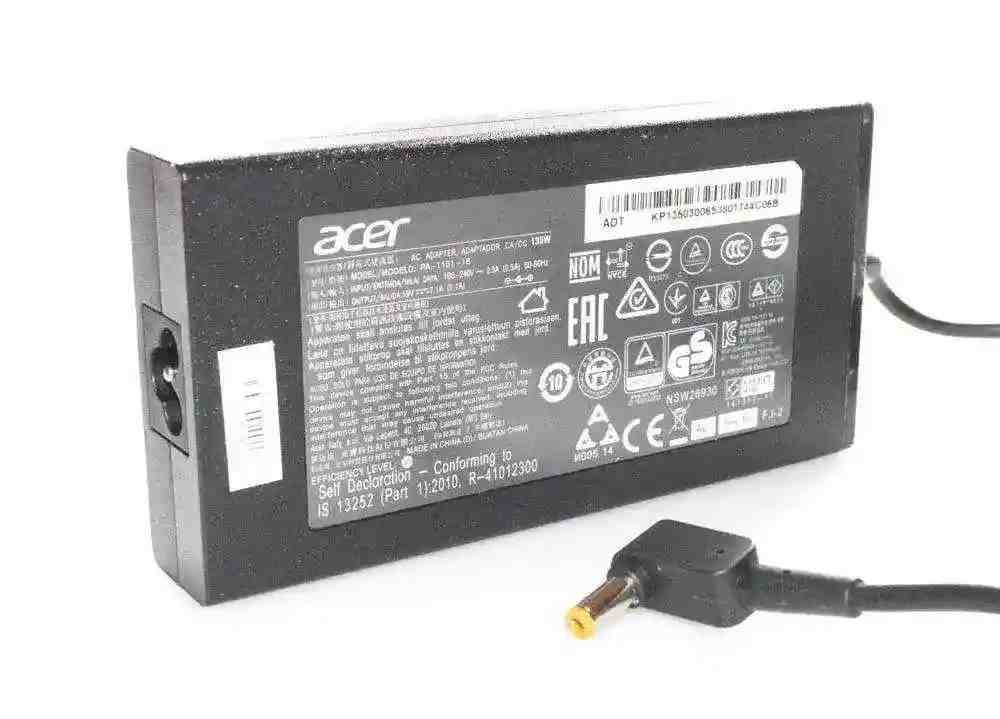 Acer Aspire V15 Nitro  135W  7.1A  19V  5.5/2.5